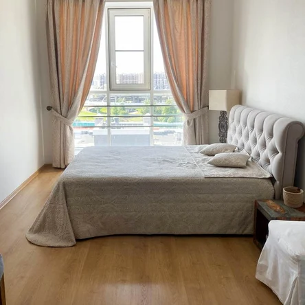 Дизайнерская квартира с террасой и панорамным видом, на берегу Невы