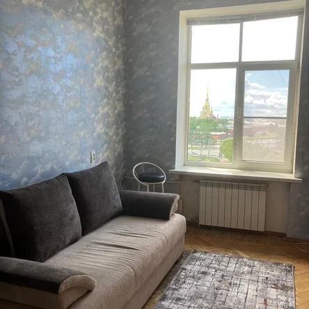 А из нашего окна Петропавловка видна